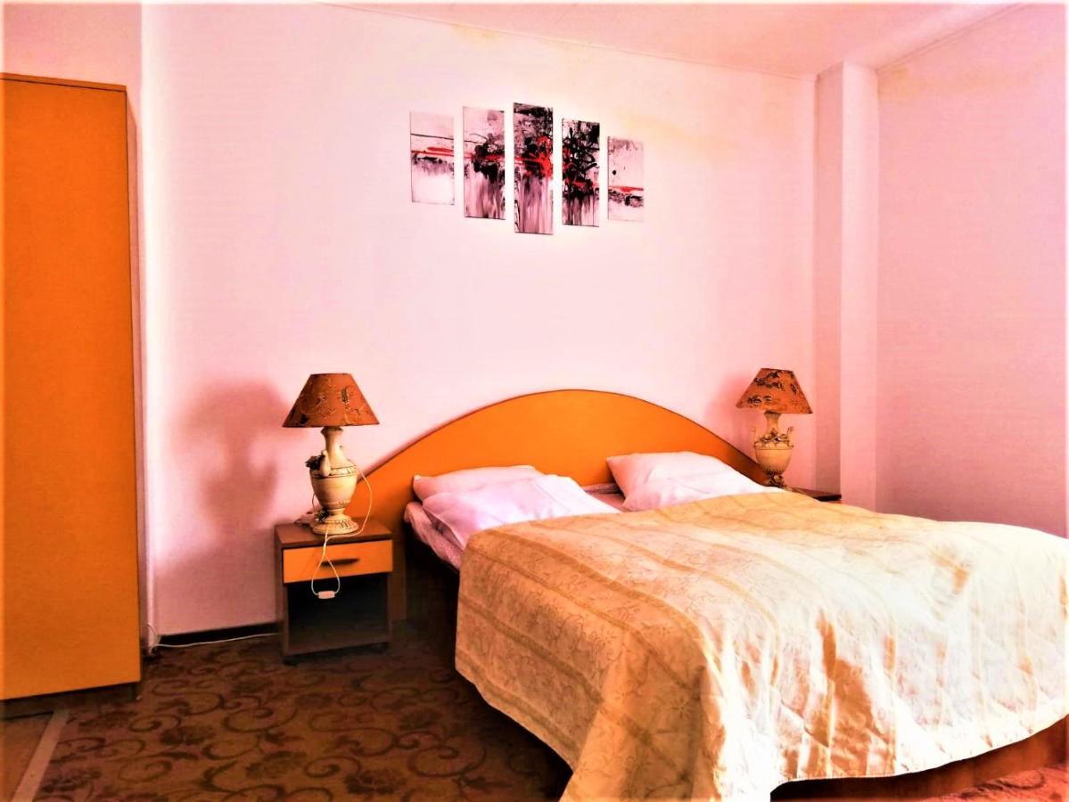 Hotel Dolce Far Niente Brassó Kültér fotó