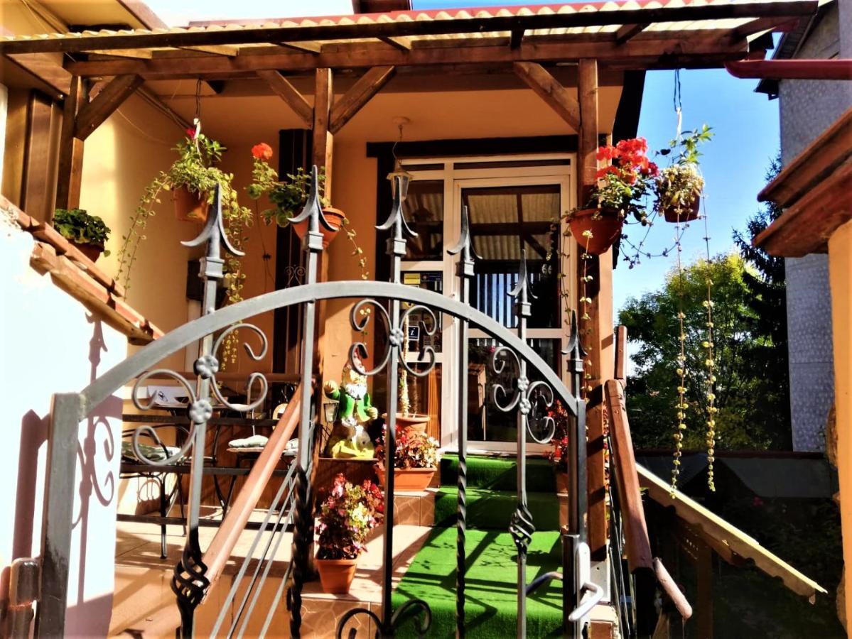Hotel Dolce Far Niente Brassó Kültér fotó